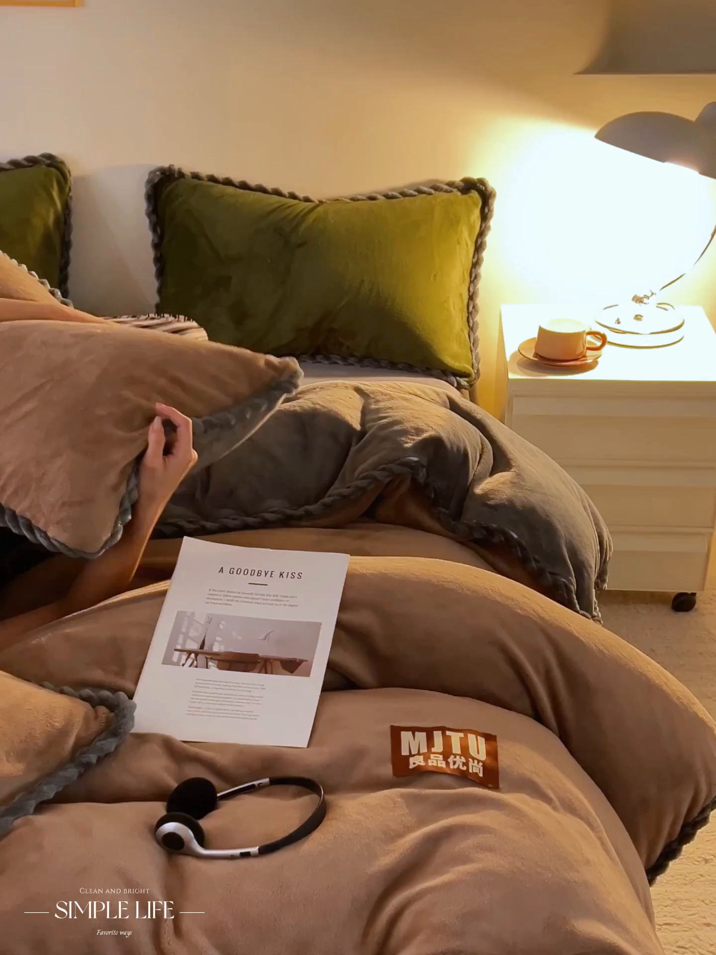 91家纺网 家纺一手货源 找家纺 晨曦家纺 2025新款加厚高克重230克日系简约小包边牛奶绒单被套 简约-深咖灰