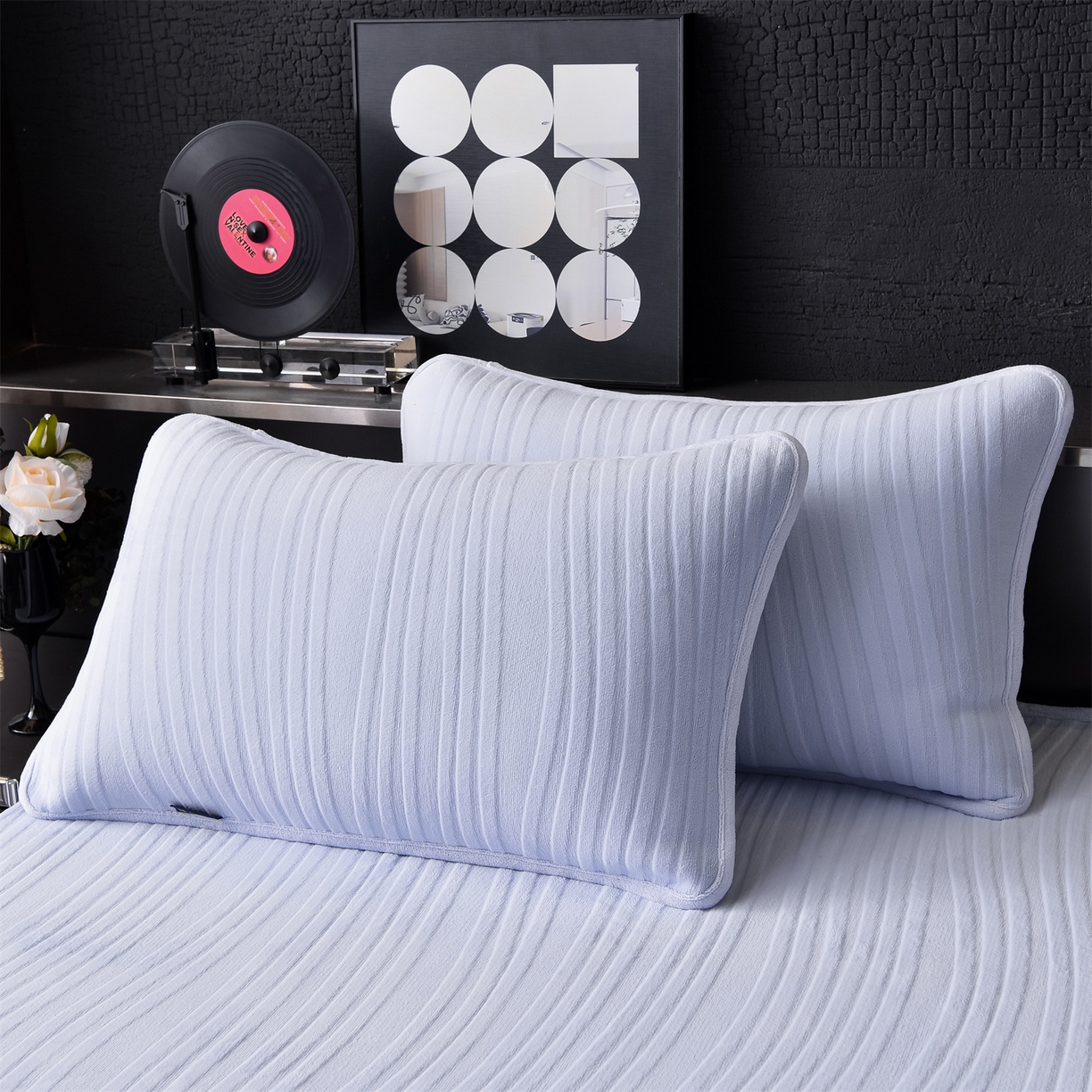 91家纺网 家纺一手货源 找家纺 金鹰 2025新款剪花复合加厚牛奶绒床笠席梦思保护套床垫套 曲线-天蓝