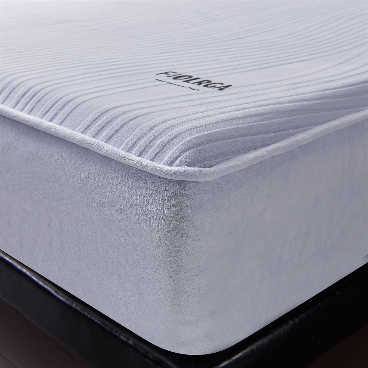 91家纺网 家纺一手货源 找家纺 金鹰 2025新款剪花复合加厚牛奶绒床笠席梦思保护套床垫套 曲线-天蓝