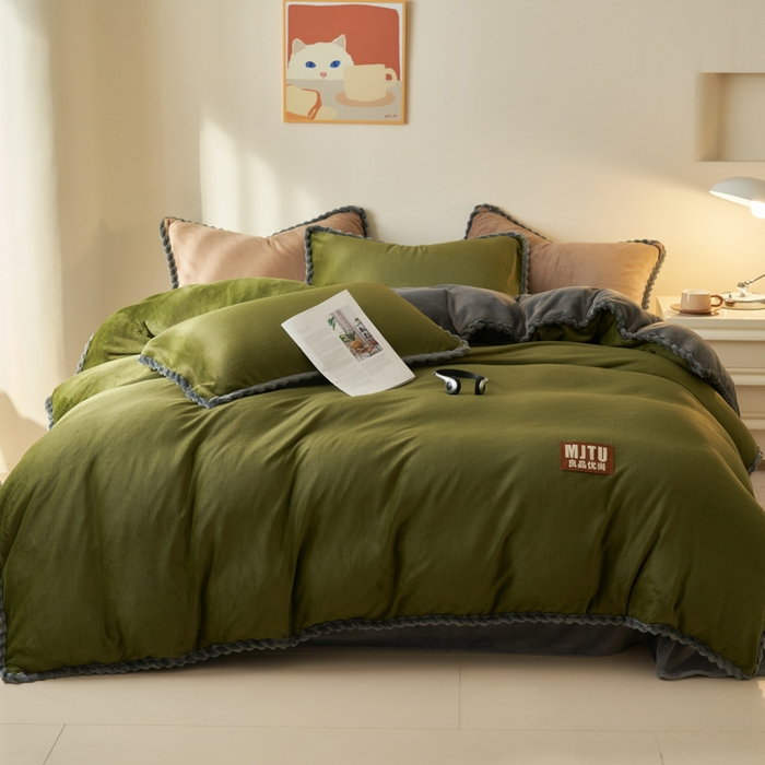 91家纺网 家纺一手货源 找家纺 晨曦家纺 2025新款加厚高克重230克日系简约小包边牛奶绒单被套 简约-深绿灰