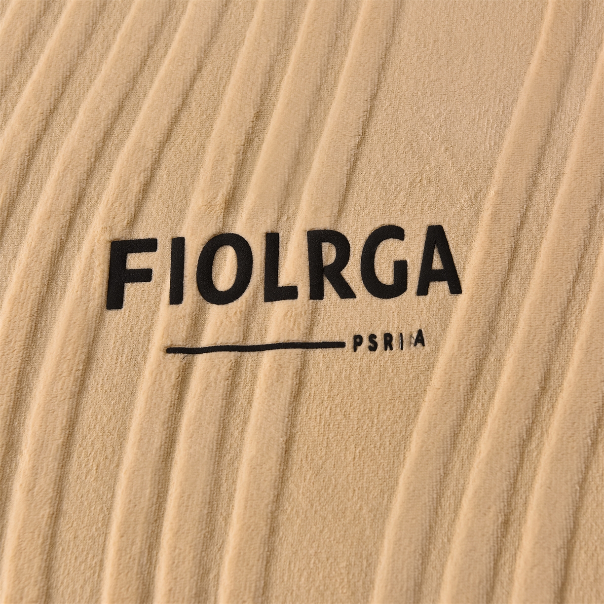 91家纺网 家纺一手货源 找家纺 金鹰 2025新款剪花复合加厚牛奶绒床笠席梦思保护套床垫套 曲线-驼色