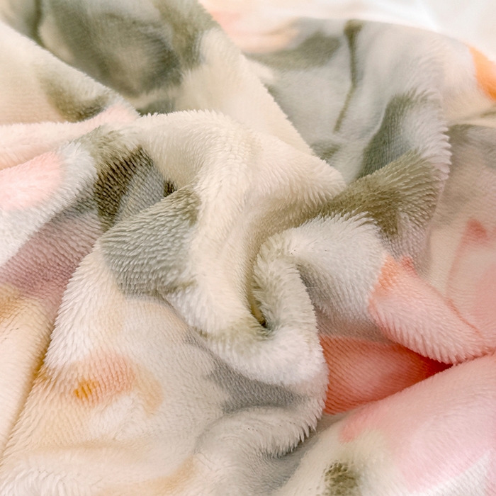 91家纺网 家纺一手货源 找家纺 金盛纺 2025新款高克重牛奶绒印花系列单被套(可定制) 墨染