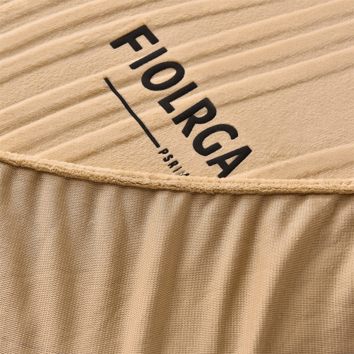 91家纺网 家纺一手货源 找家纺 金鹰 2025新款剪花复合加厚牛奶绒床笠席梦思保护套床垫套 曲线-驼色