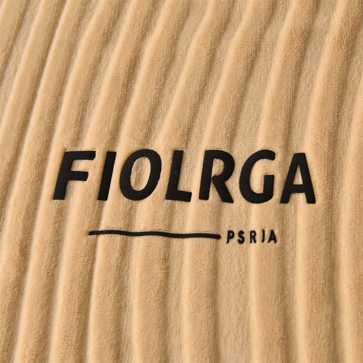 91家纺网 家纺一手货源 找家纺 金鹰 2025新款剪花复合加厚牛奶绒床笠席梦思保护套床垫套 曲线-驼色