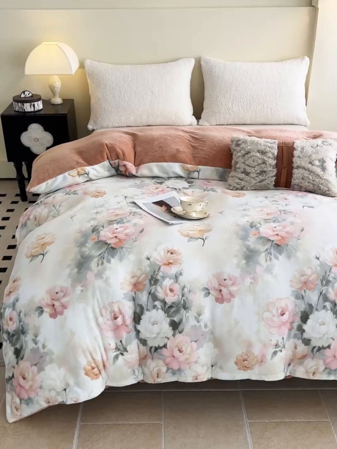 91家纺网 家纺一手货源 找家纺 金盛纺 2025新款高克重牛奶绒印花系列单被套(可定制) 墨染