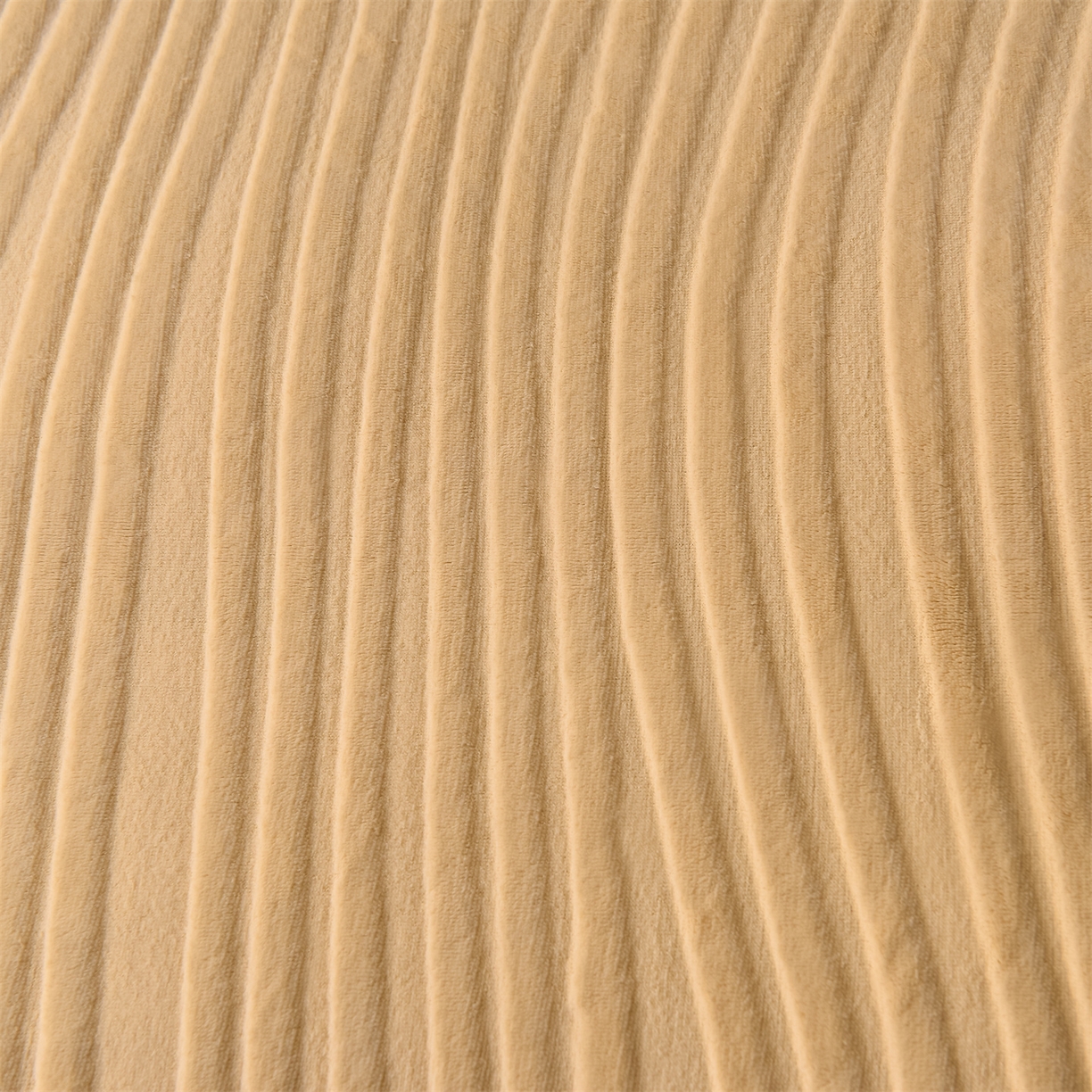 91家纺网 家纺一手货源 找家纺 金鹰 2025新款剪花复合加厚牛奶绒床笠席梦思保护套床垫套 曲线-驼色