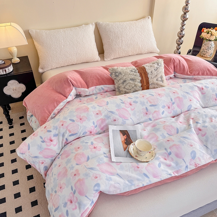 91家纺网 家纺一手货源 找家纺 金盛纺 2025新款高克重牛奶绒印花系列单被套(可定制) 温雅