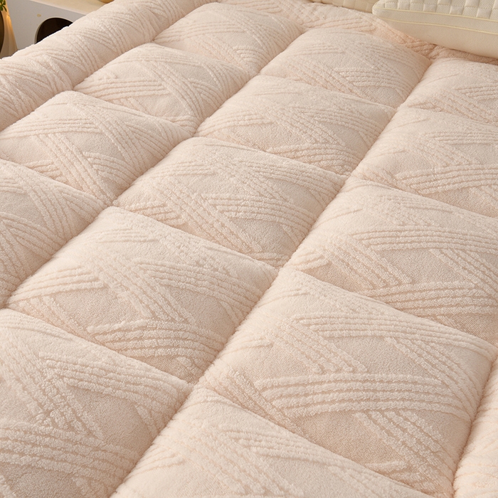 91家纺网 家纺一手货源 找家纺 小叮当家纺仓储工厂店 2025新款亲肤舒适菠萝格系列床垫垫子-菠萝格 菠萝格-米白