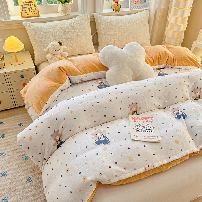 91家纺网 家纺一手货源 找家纺 金盛纺 2025新款高克重牛奶绒印花系列单被套(可定制) 熊熊乐园