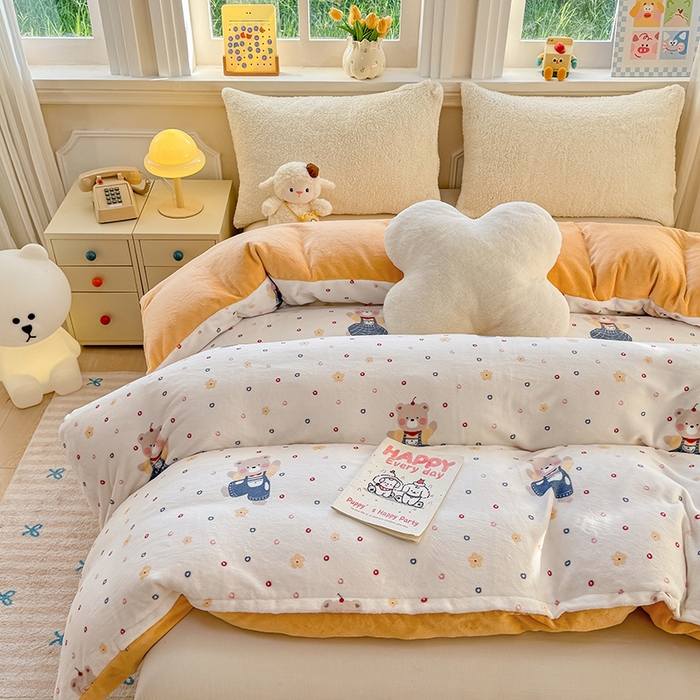 91家纺网 家纺一手货源 找家纺 金盛纺 2025新款高克重牛奶绒印花系列单被套(可定制) 熊熊乐园