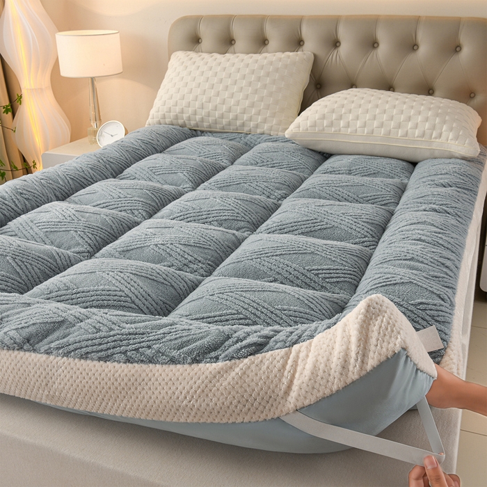 91家纺网 家纺一手货源 找家纺 小叮当家纺仓储工厂店 2025新款亲肤舒适菠萝格系列床垫垫子-菠萝格 菠萝格-蓝灰