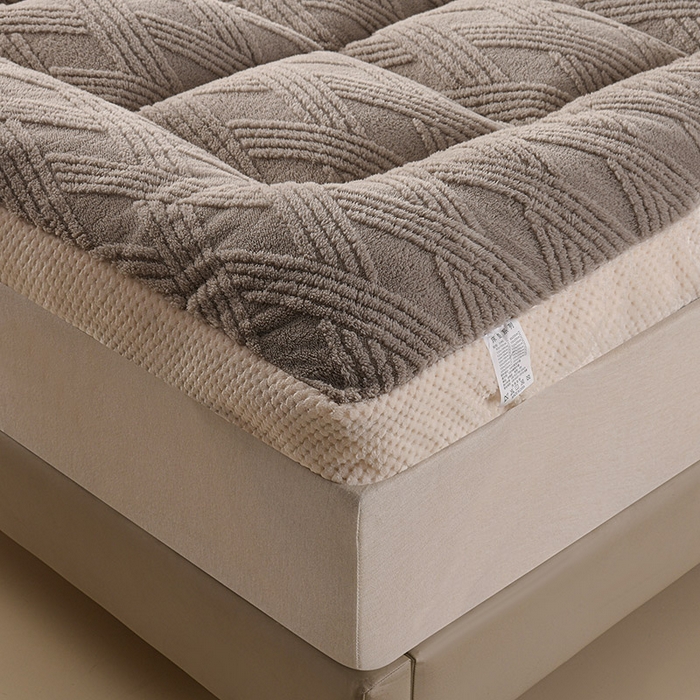 91家纺网 家纺一手货源 找家纺 小叮当家纺仓储工厂店 2025新款亲肤舒适菠萝格系列床垫垫子-菠萝格 菠萝格-浅灰