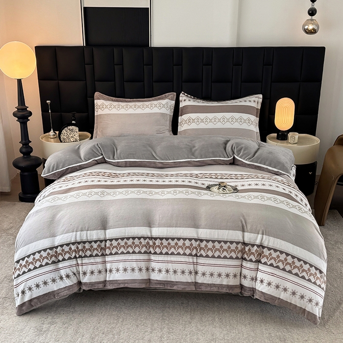 91家纺网 家纺一手货源 找家纺 （总）金盛纺 2025新款高克重牛奶绒印花系列四件套(可定制)