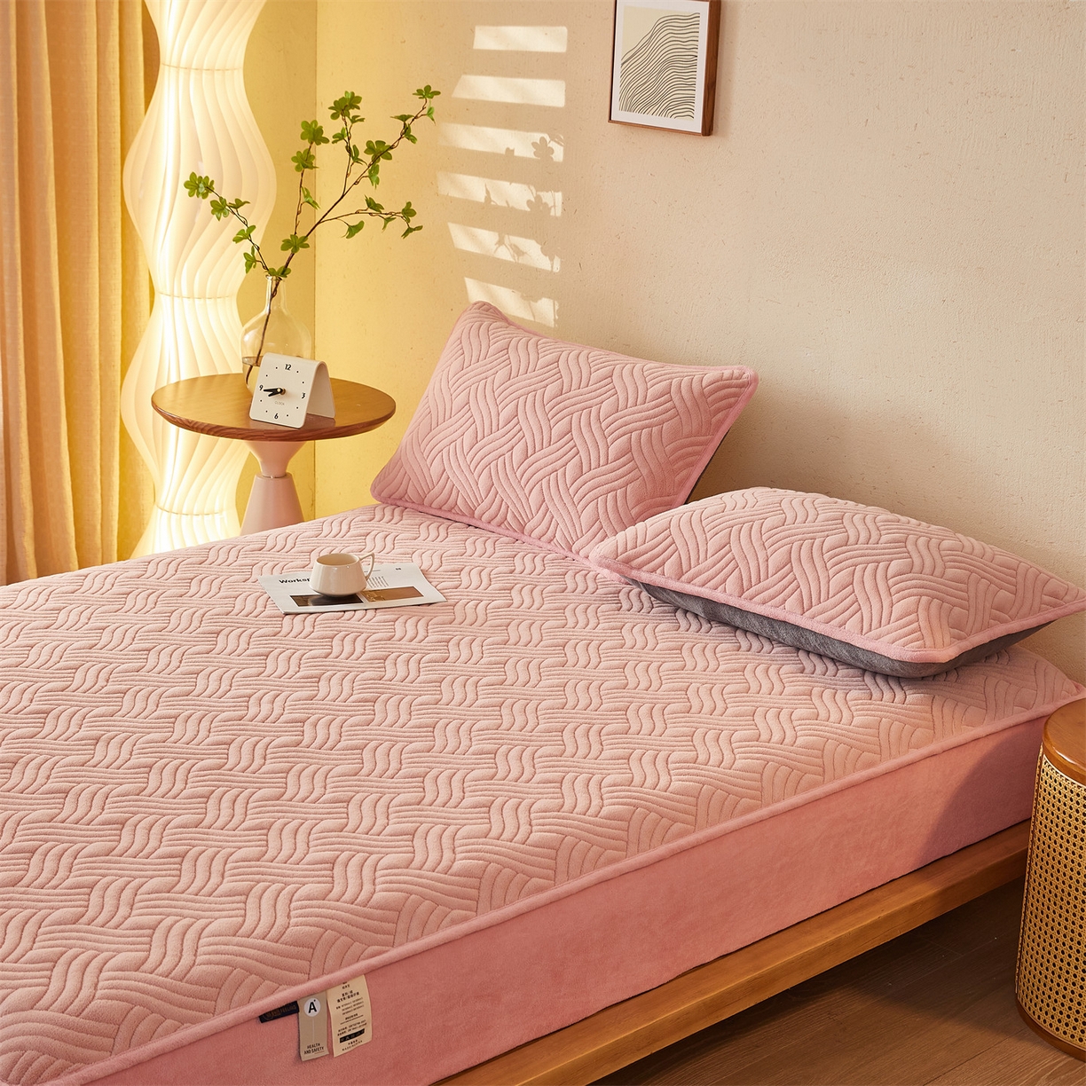 91家纺网 家纺一手货源 找家纺 金鹰 2025新款A类牛奶绒云眠绒夹棉床笠牛奶绒床笠席梦思保护套床垫套 豆沙