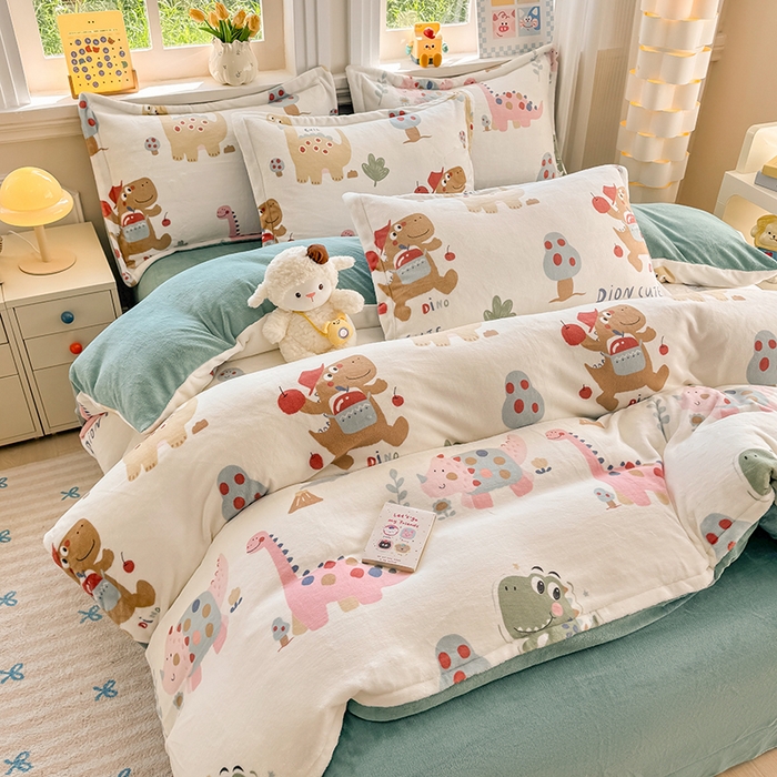 91家纺网 家纺一手货源 找家纺 金盛纺 2025新款高克重牛奶绒印花系列四件套(可定制) 大宝贝