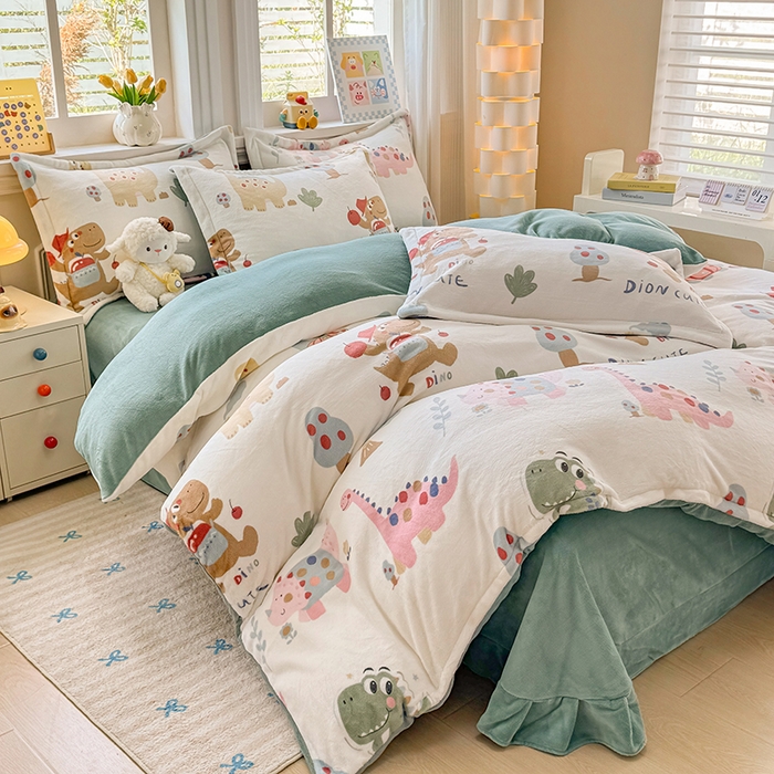 91家纺网 家纺一手货源 找家纺 金盛纺 2025新款高克重牛奶绒印花系列四件套(可定制) 大宝贝