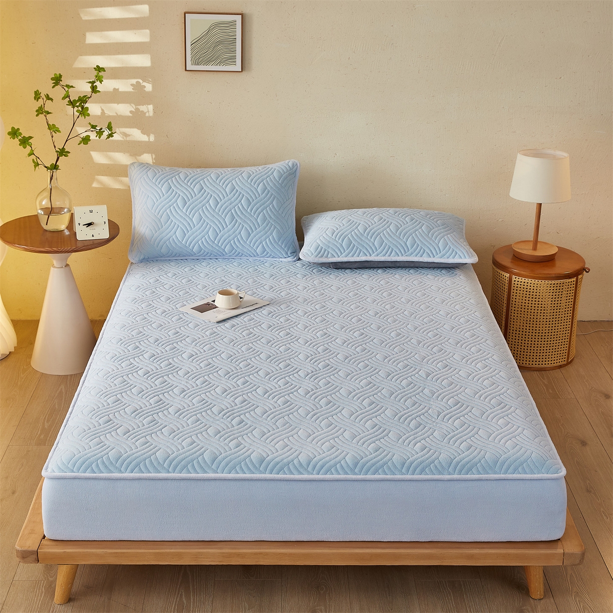 91家纺网 家纺一手货源 找家纺 金鹰 2025新款A类牛奶绒云眠绒夹棉床笠牛奶绒床笠席梦思保护套床垫套 天蓝