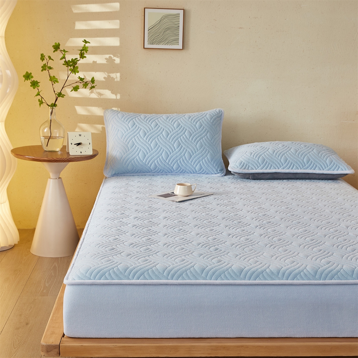 91家纺网 家纺一手货源 找家纺 金鹰 2025新款A类牛奶绒云眠绒夹棉床笠牛奶绒床笠席梦思保护套床垫套 天蓝