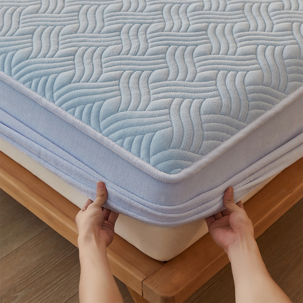 91家纺网 家纺一手货源 找家纺 金鹰 2025新款A类牛奶绒云眠绒夹棉床笠牛奶绒床笠席梦思保护套床垫套 天蓝