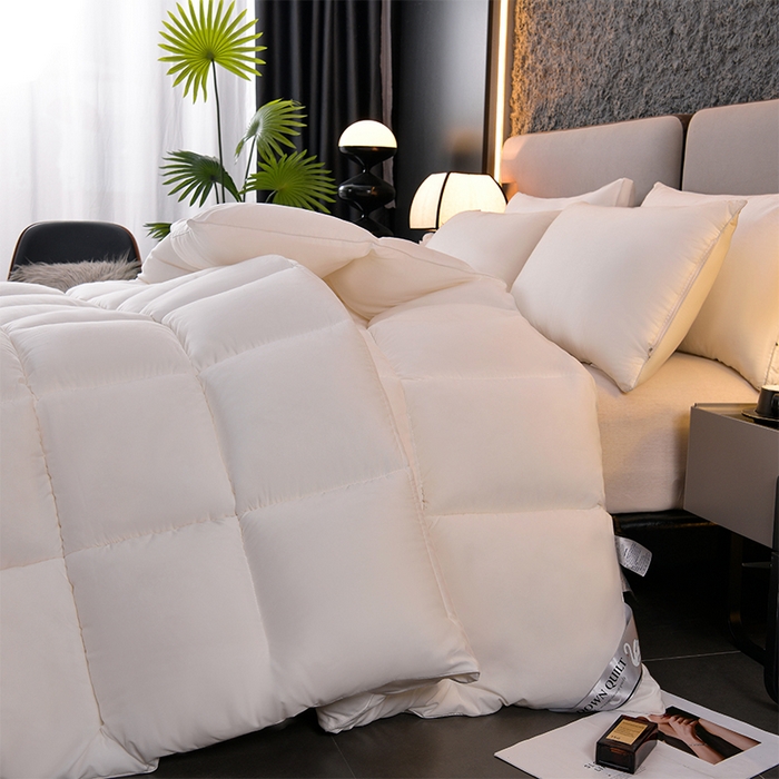 91家纺网 家纺一手货源 找家纺 小叮当家纺仓储工厂店 2025新款亲肤舒适A类母婴级全棉纯棉保暖被子被芯 羽白