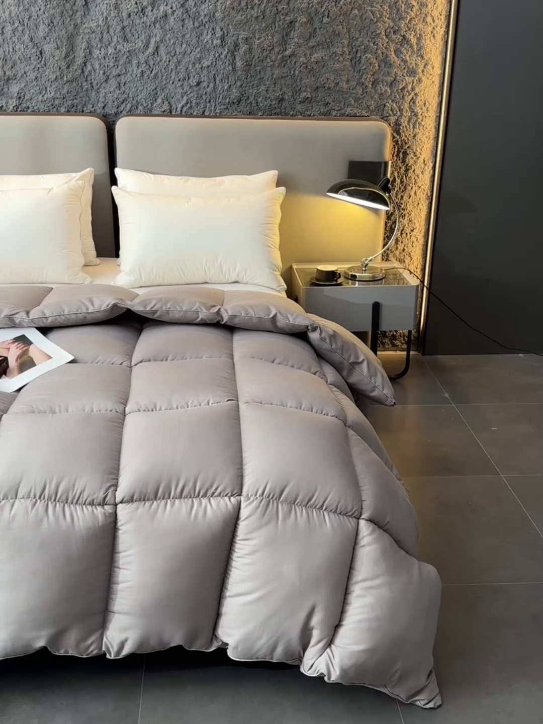 91家纺网 家纺一手货源 找家纺 小叮当家纺仓储工厂店 2025新款亲肤舒适A类母婴级全棉纯棉保暖被子被芯 羽灰