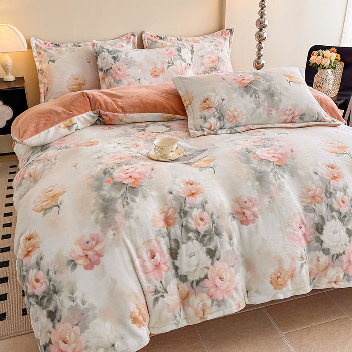 91家纺网 家纺一手货源 找家纺 金盛纺 2025新款高克重牛奶绒印花系列四件套(可定制) 墨染