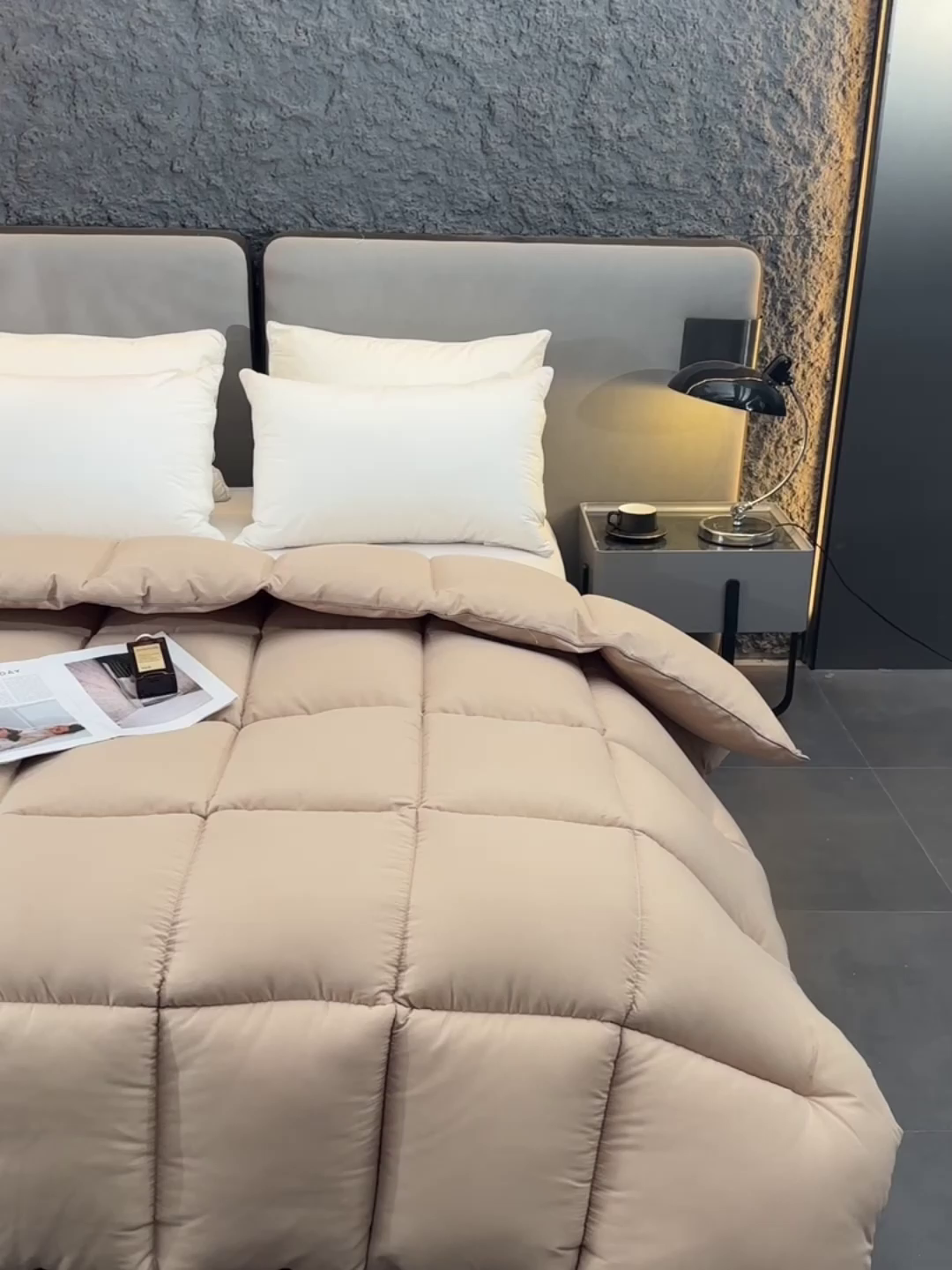 91家纺网 家纺一手货源 找家纺 小叮当家纺仓储工厂店 2025新款亲肤舒适A类母婴级全棉纯棉保暖被子被芯 羽驼