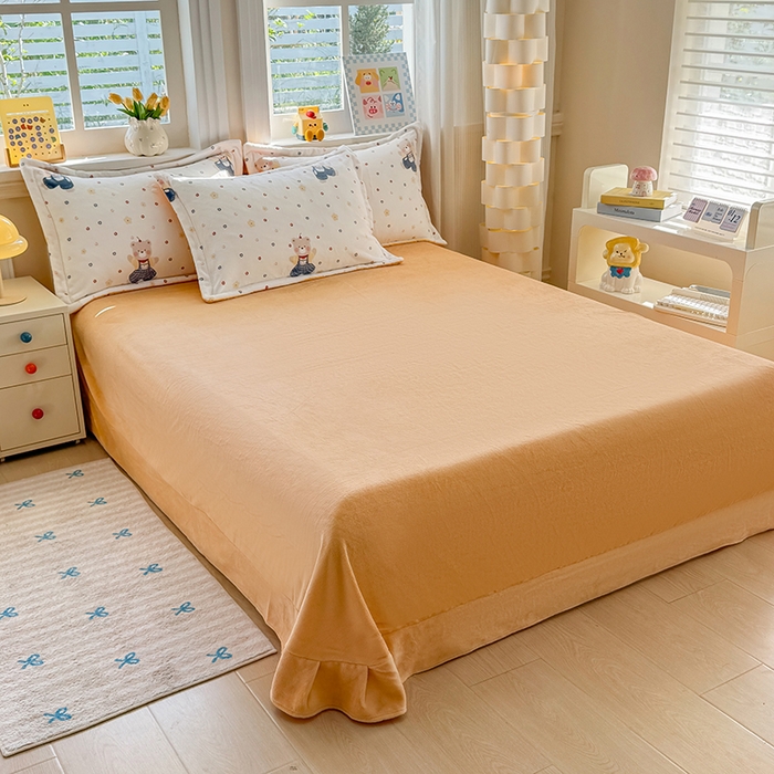 91家纺网 家纺一手货源 找家纺 金盛纺 2025新款高克重牛奶绒印花系列四件套(可定制) 熊熊乐园