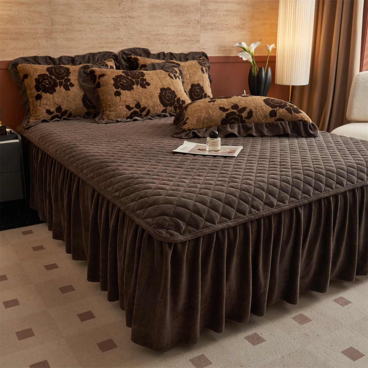 91家纺网 家纺一手货源 找家纺 （总）金鹰 2025新款A类兔毛绒夹棉床裙四件套加厚牛奶绒四件套