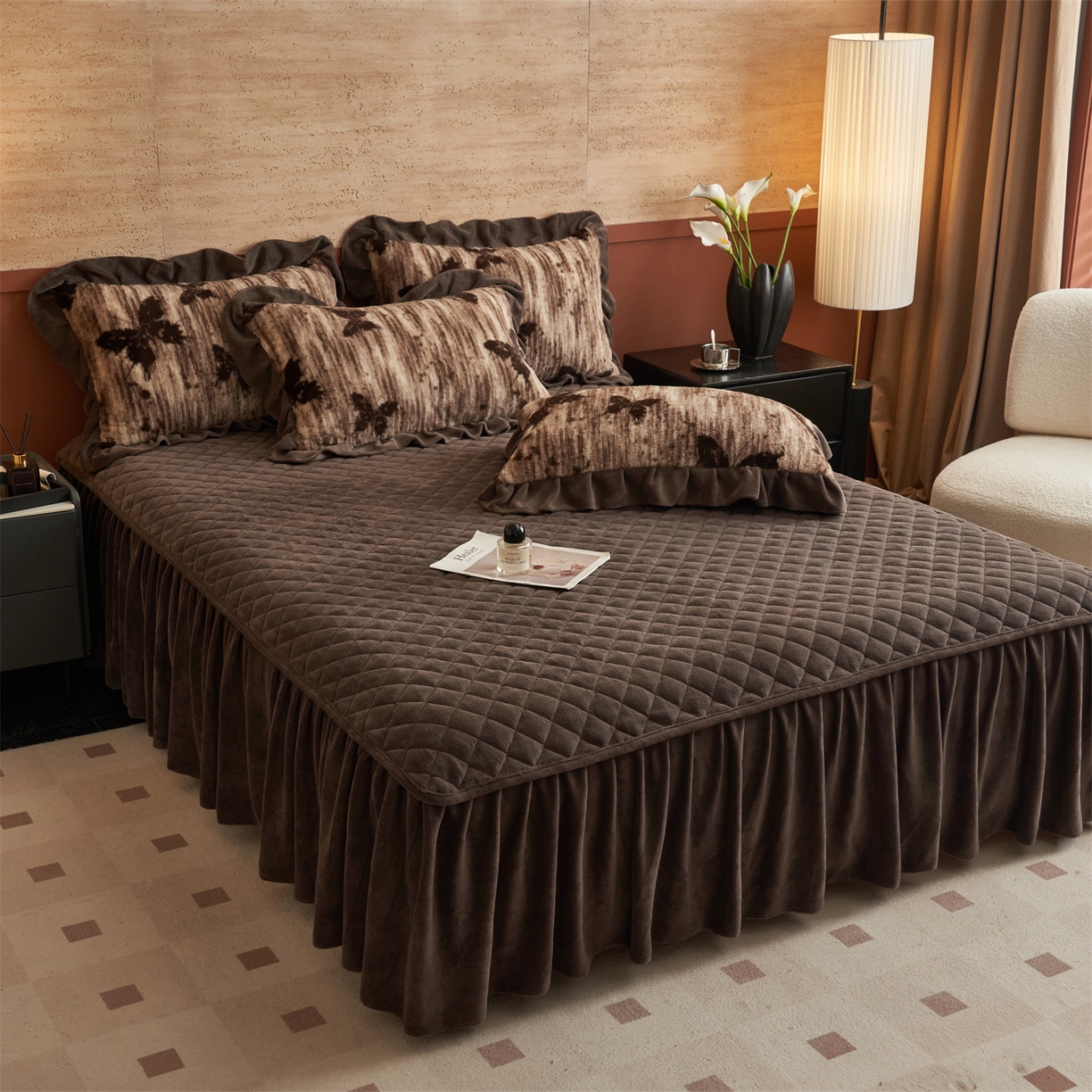 91家纺网 家纺一手货源 找家纺 金鹰 2025新款A类兔毛绒夹棉床裙四件套加厚牛奶绒四件套 蝴蝶