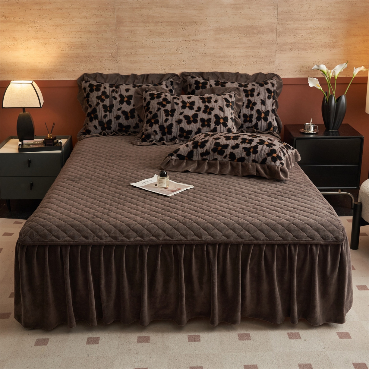 91家纺网 家纺一手货源 找家纺 金鹰 2025新款A类兔毛绒夹棉床裙四件套加厚牛奶绒四件套 梦幻蝴蝶-灰