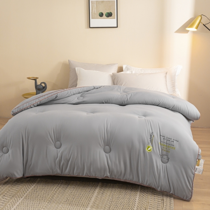 91家纺网 家纺一手货源 找家纺 小叮当家纺仓储工厂店 2025新款亲肤舒适大豆纤维被被子被芯 立体大豆被-灰色