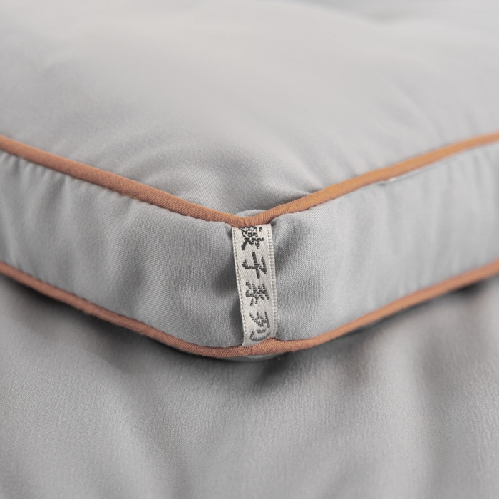 91家纺网 家纺一手货源 找家纺 小叮当家纺仓储工厂店 2025新款亲肤舒适大豆纤维被被子被芯 立体大豆被-灰色