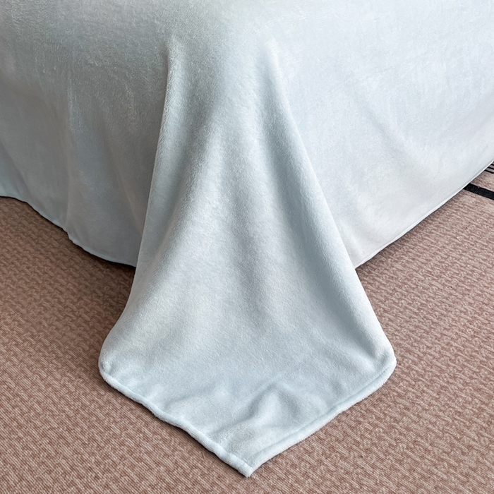 91家纺网 家纺一手货源 找家纺 逸尚阁 2025新款高克重牛奶绒刺绣四件套-绒蝶恋系列 绒蝶恋-白蓝