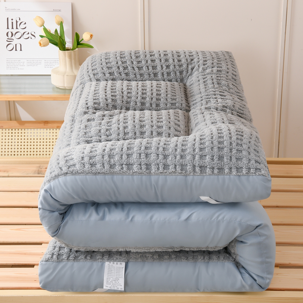 91家纺网 家纺一手货源 找家纺 小叮当家纺仓储工厂店 2025新款A类提花牛奶绒塔芙绒单床垫床垫单品跨境-方格 学生床 方格烟灰