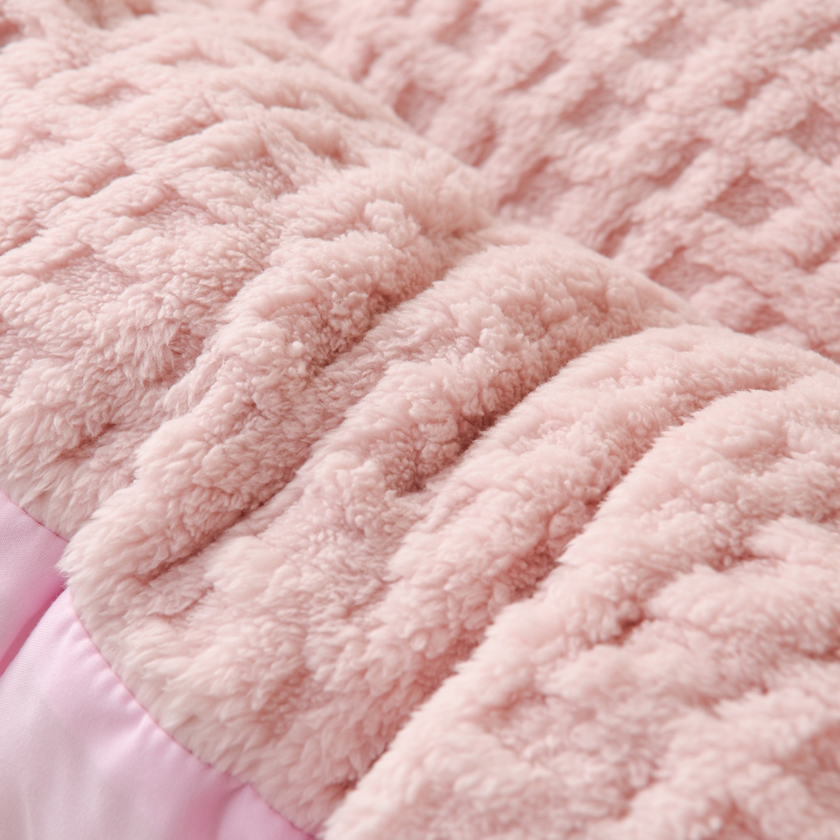 91家纺网 家纺一手货源 找家纺 小叮当家纺仓储工厂店 2025新款A类提花牛奶绒塔芙绒单床垫床垫单品跨境-方格 学生床 方格浅粉