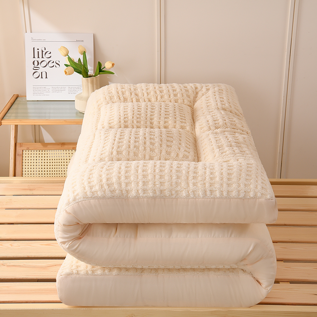 91家纺网 家纺一手货源 找家纺 小叮当家纺仓储工厂店 2025新款A类提花牛奶绒塔芙绒单床垫床垫单品跨境-方格 学生床 方格卡其