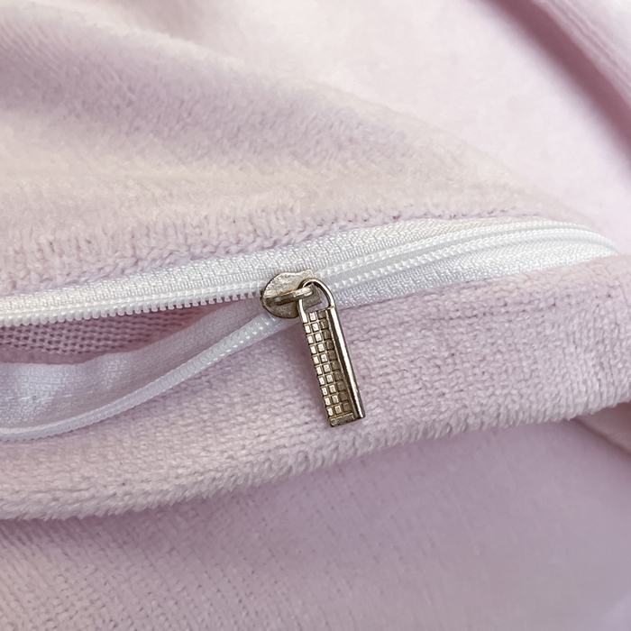 91家纺网 家纺一手货源 找家纺 逸尚阁 2025新款高克重牛奶绒刺绣四件套-绒蝶恋系列 绒蝶恋-迷幻紫