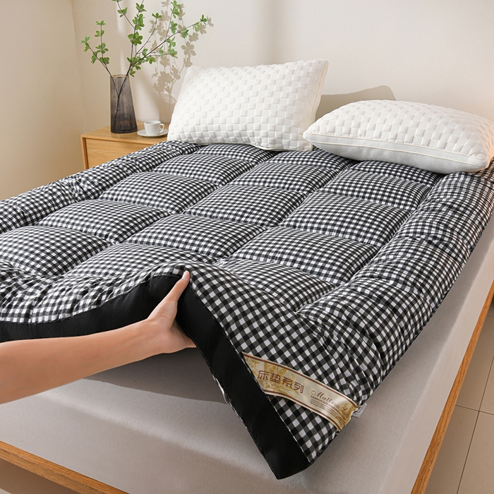 91家纺网 家纺一手货源 找家纺 （总）小叮当家纺仓储工厂店 2025新款亲肤舒适格子床垫垫子床褥