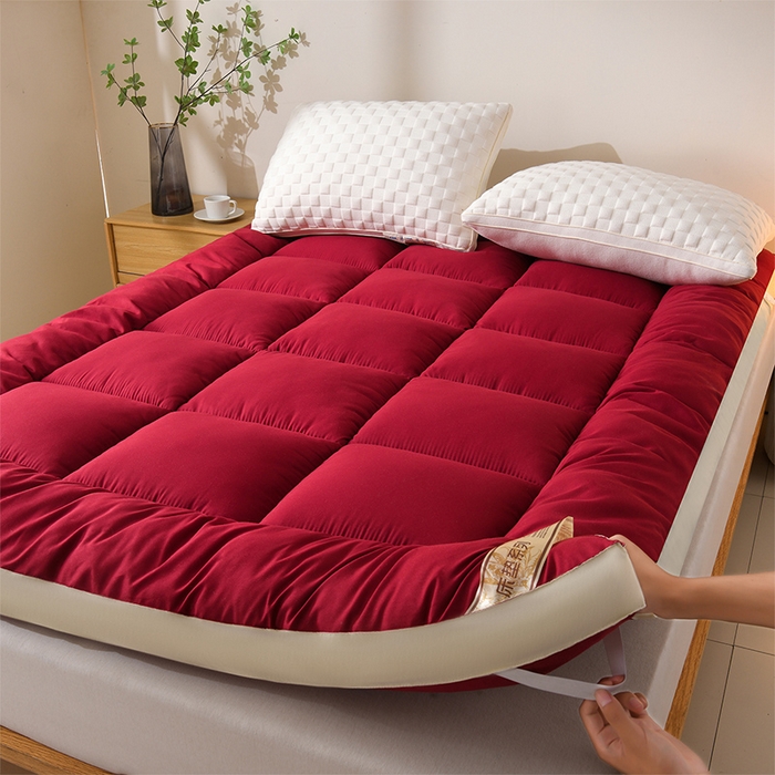 91家纺网 家纺一手货源 找家纺 小叮当家纺仓储工厂店 2025新款亲肤舒适黄边立体床垫床褥 黄边酒红