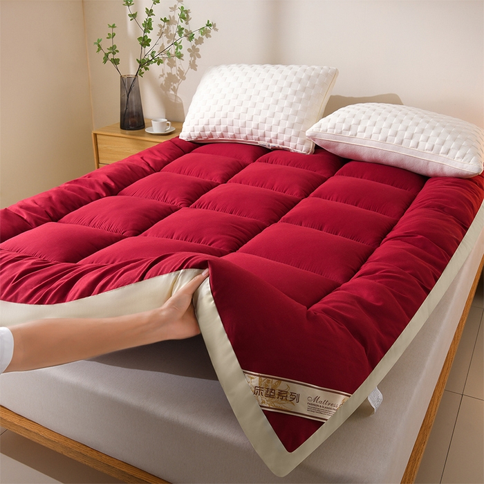 91家纺网 家纺一手货源 找家纺 小叮当家纺仓储工厂店 2025新款亲肤舒适黄边立体床垫床褥 黄边酒红