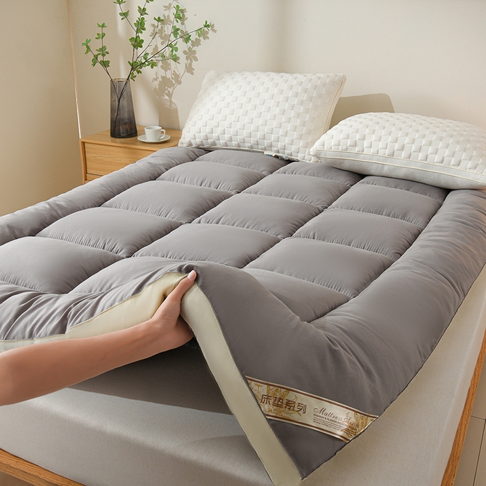 91家纺网 家纺一手货源 找家纺 小叮当家纺仓储工厂店 2025新款亲肤舒适黄边立体床垫床褥 黄边灰
