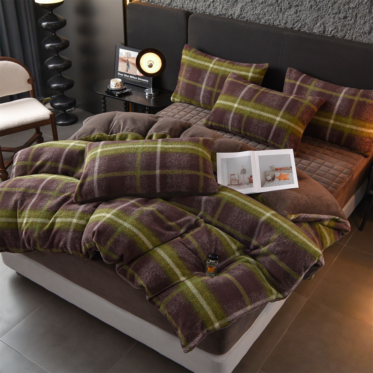 91家纺网 家纺一手货源 找家纺 （总）金鹰 2025新款仿羊绒夹棉印花床笠四件套加厚牛奶绒四件套