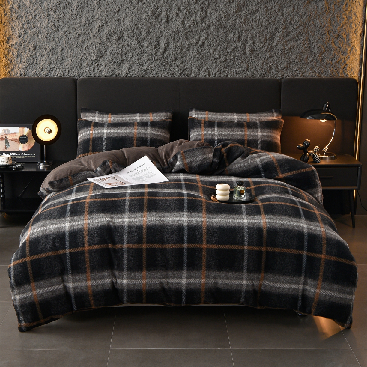 91家纺网 家纺一手货源 找家纺 金鹰 2025新款仿羊绒夹棉印花床笠四件套加厚牛奶绒四件套 宝丽-深灰