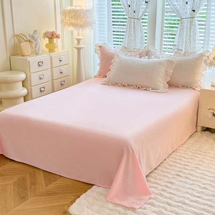 91家纺网 家纺一手货源 找家纺 逸尚阁 2025新款立体雕花牛奶绒花边四件套-蝴蝶结系列 蝴蝶结- 白粉