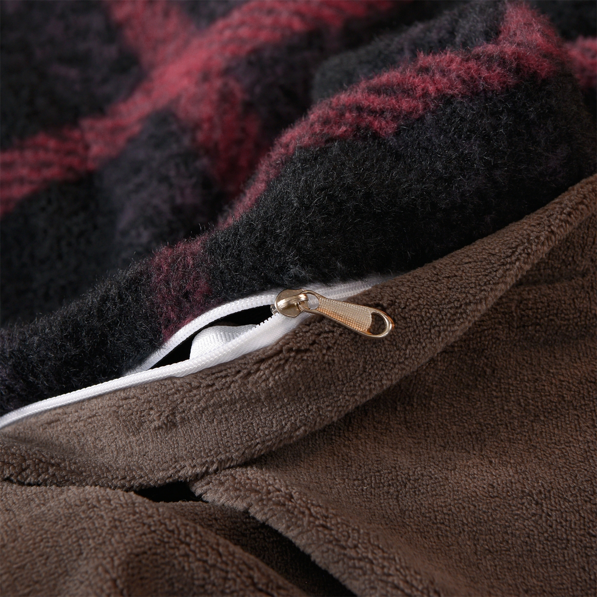 91家纺网 家纺一手货源 找家纺 金鹰 2025新款仿羊绒夹棉印花床笠四件套加厚牛奶绒四件套 宝丽-棕