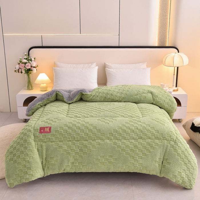 91家纺网 家纺一手货源 找家纺 小叮当家纺仓储工厂店 2025全新塔芙绒冬被加厚牛奶绒羊羔绒被子被芯 暖绒绿