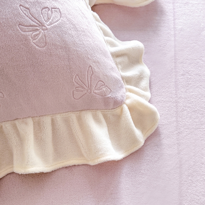 91家纺网 家纺一手货源 找家纺 逸尚阁 2025新款立体雕花牛奶绒花边四件套-蝴蝶结系列 蝴蝶结-梅紫