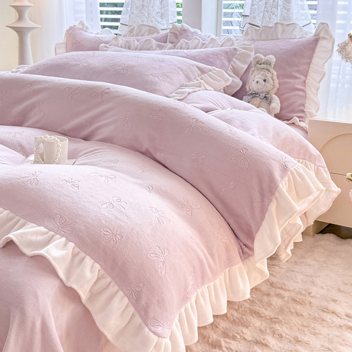 91家纺网 家纺一手货源 找家纺 逸尚阁 2025新款立体雕花牛奶绒花边四件套-蝴蝶结系列 蝴蝶结-梅紫