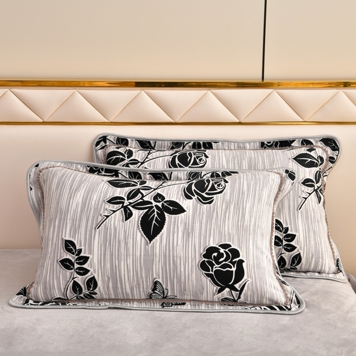 91家纺网 家纺一手货源 找家纺 （总）赫本 2025新品8斤爆品牛奶绒四件套床裙款金雕绒法莱绒四套件